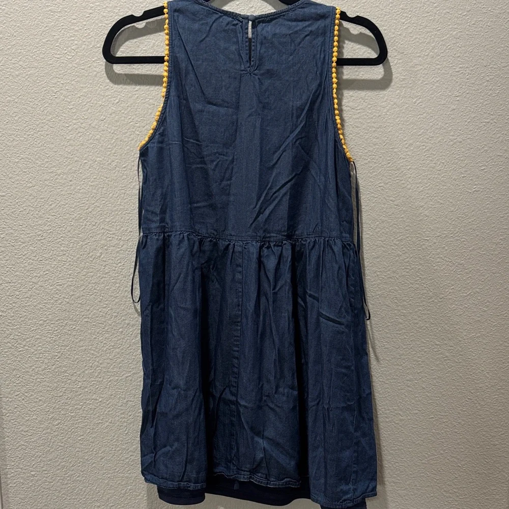 🌸 Savanna Jane Sleeveless Boho Embroidered Denim Dress – Size S 🌸 - Picture 3 of 3